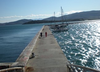Λιμάνι Βόλου: Δημοπρατείται τον Απρίλιο η αποκατάσταση του κυματοθραύστη Λιμάνι Βόλου: Δημοπρατείται τον Απρίλιο η αποκατάσταση του κυματοθραύστη