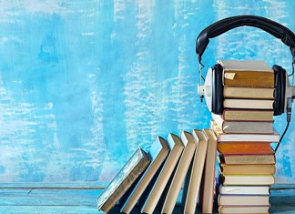 Τεχνητή νοημοσύνη σε αφήγηση audio book Τεχνητή νοημοσύνη σε αφήγηση audio book