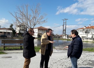 Επιμελητήριο Λάρισας: Επίσκεψη του προέδρου στα παράλια της Λάρισας Επιμελητήριο Λάρισας: Επίσκεψη του προέδρου στα παράλια της Λάρισας