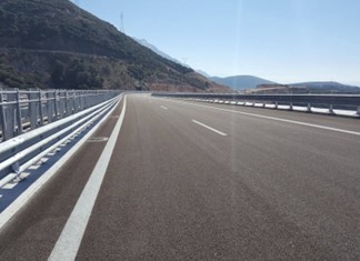 Ε65: Την Άνοιξη από την ΤΕΡΝΑ το νότιο τμήμα Ε65: Την Άνοιξη από την ΤΕΡΝΑ το νότιο τμήμα
