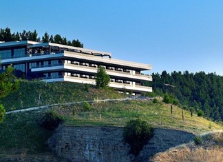Ο Μιχάλης Σαράντης για την εξαγορά του ξενοδοχείου Ananti City Resort Ο Μιχάλης Σαράντης για την εξαγορά του ξενοδοχείου Ananti City Resort
