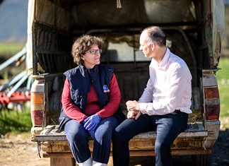 Tο αφιέρωμα του BBC στην ΤΥΡΑΣ και στη φέτα OLYMPUS (βίντεο) Tο αφιέρωμα του BBC στην ΤΥΡΑΣ και στη φέτα OLYMPUS (βίντεο)