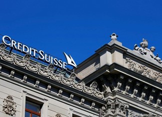 Στην UBS η Credit Suisse  Στην UBS η Credit Suisse