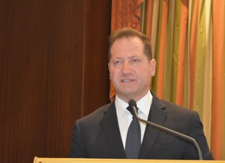 Ξανά πρόεδρος του ΣΘΕΒ ο Αχιλλέας Νταβέλης Ξανά πρόεδρος του ΣΘΕΒ ο Αχιλλέας Νταβέλης