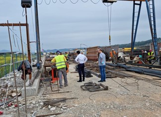 Στο εργοτάξιο του Βόρειου Ε65 ο Κώστας Σκρέκας Στο εργοτάξιο του Βόρειου Ε65 ο Κώστας Σκρέκας