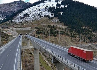 Το θέμα των διοδίων καθυστερεί την ιδιωτικοποίηση της Εγνατίας οδού Το θέμα των διοδίων καθυστερεί την ιδιωτικοποίηση της Εγνατίας οδού