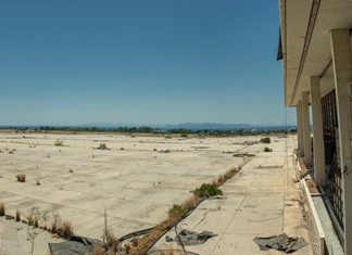 Η Ιντρακάτ θα γκρεμίσει τα 450 κτίρια στο Ελληνικό Η Ιντρακάτ θα γκρεμίσει τα 450 κτίρια στο Ελληνικό
