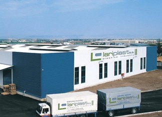 Μονάδα για μάσκες στη Λάρισα ετοιμάζει η Lariplast Μονάδα για μάσκες στη Λάρισα ετοιμάζει η Lariplast