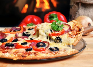 Η Επιτροπή Ανταγωνισμού "στρίμωξε" την Roma Pizza Η Επιτροπή Ανταγωνισμού "στρίμωξε" την Roma Pizza