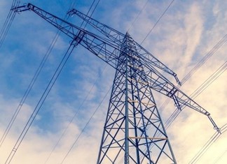 Υπερπροσφορά ΑΠΕ βυθίζει τις τιμές του ρεύματος