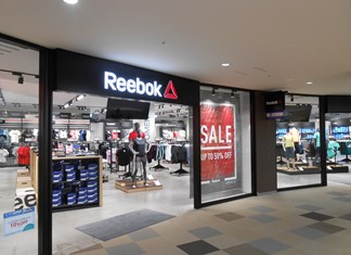 Η Adidas σκοπεύει να πουλήσει την Reebok