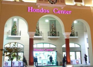 Πώς οδηγήθηκε σε κατάρρευση η Hondos Palace Πώς οδηγήθηκε σε κατάρρευση η Hondos Palace