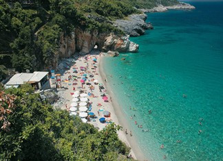 Πρόωρο τέλος για την τουριστική σεζόν Πρόωρο τέλος για την τουριστική σεζόν