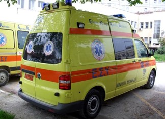Δύο ασθενοφόρα σε Βόλο και Βελεστίνο δωρεά της ΕΒΟΛ