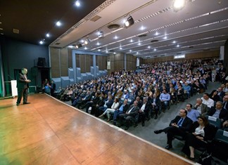 Καθήλωσε το κοινό ο Μιχάλης Μπλέτσας μιλώντας στην εκδήλωση της ΤΥΡΑΣ Καθήλωσε το κοινό ο Μιχάλης Μπλέτσας μιλώντας στην εκδήλωση της ΤΥΡΑΣ