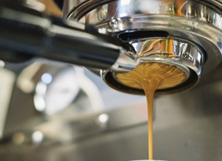 Nεκρός με το μονοκινητήριο αεροσκάφος ο αντιπρόσωπος του Illy στη Λάρισα Nεκρός με το μονοκινητήριο αεροσκάφος ο αντιπρόσωπος του Illy στη Λάρισα