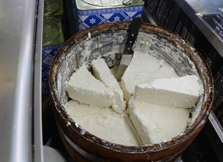 H ΕΔΟΦ διαψεύδει τα δημοσιεύματα περί αλλαγής των προδιαγραφών της Φέτας ΠΟΠ H ΕΔΟΦ διαψεύδει τα δημοσιεύματα περί αλλαγής των προδιαγραφών της Φέτας ΠΟΠ