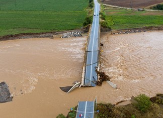 Θεσσαλία: Οι τράπεζες βάζουν 50 εκ. άλλα τόσα και οι εφοπλιστές Θεσσαλία: Οι τράπεζες βάζουν 50 εκ. άλλα τόσα και οι εφοπλιστές