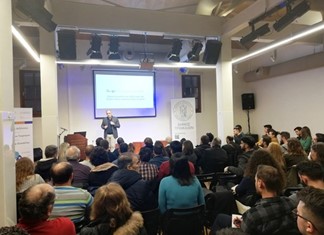 Τουρισμός: Κοσμοσυρροή στο σεμινάριο της Google στα Τρίκαλα Τουρισμός: Κοσμοσυρροή στο σεμινάριο της Google στα Τρίκαλα