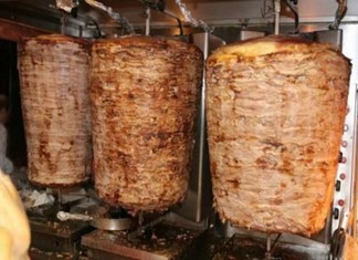 Η Ε.Ε. απειλεί τον ελληνικό γύρο - Δύο παραγωγές επιχειρήσεις στη Θεσσαλία Η Ε.Ε. απειλεί τον ελληνικό γύρο - Δύο παραγωγές επιχειρήσεις στη Θεσσαλία