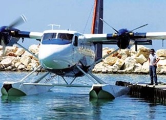 Στο περίµενε για τα υδατοδρόµια  Στο περίµενε για τα υδατοδρόµια