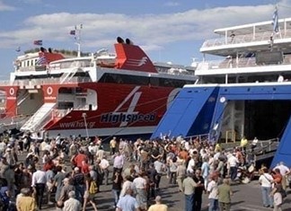 Σε επίπεδα ρεκόρ η ταξιδιωτική κίνηση για το Πάσχα Σε επίπεδα ρεκόρ η ταξιδιωτική κίνηση για το Πάσχα