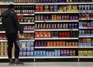 Σκληρή μάχη και μεγάλες ανακατατάξεις στα σούπερ μάρκετ Σκληρή μάχη και μεγάλες ανακατατάξεις στα σούπερ μάρκετ