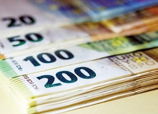 Χαμηλά τα επιτόκια των προθεσμιακών Χαμηλά τα επιτόκια των προθεσμιακών