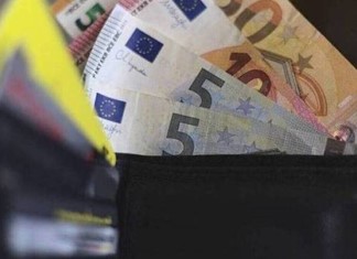 Μεγάλη αύξηση στις καταθέσεις των Θεσσαλών Μεγάλη αύξηση στις καταθέσεις των Θεσσαλών