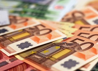 Σε λειτουργία η πλατφόρμα για τα 800 ευρώ Σε λειτουργία η πλατφόρμα για τα 800 ευρώ