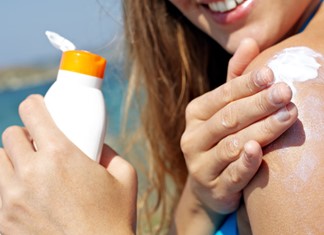 Καλύψτε ιδανικά τα σημάδια του δέρματος Καλύψτε ιδανικά τα σημάδια του δέρματος