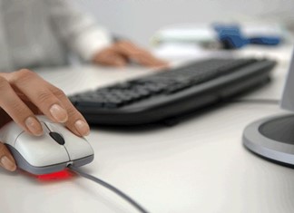 Νόμιμη για τους εργοδότες η χρήση στοιχείων από τους υπολογιστές των εργαζομένων