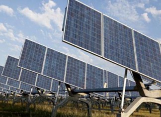 Φωτοβολταϊκά "μαμούθ" με ΔΕΗ και ιδιώτες σε Θεσσαλία και αλλού Φωτοβολταϊκά "μαμούθ" με ΔΕΗ και ιδιώτες σε Θεσσαλία και αλλού