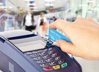 Υπολειτουργούν τα POS στα καταστήματα υπό τον φόβο της Εφορίας