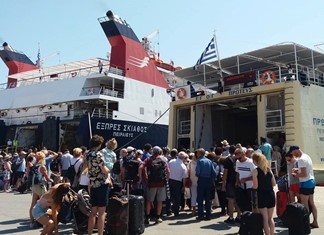 Εξπρές Σκιάθος: «Βροχή» τα πρόστιμα για μάσκες και αποστάσεις Εξπρές Σκιάθος: «Βροχή» τα πρόστιμα για μάσκες και αποστάσεις