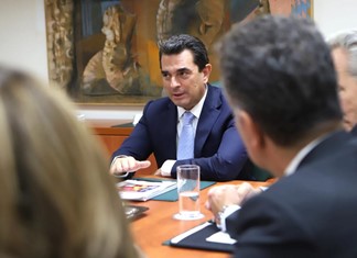 Πρόστιμο από 1 εκ. ευρώ σε Πρόκτερ και Ελαϊς από Σκρέκα Πρόστιμο από 1 εκ. ευρώ σε Πρόκτερ και Ελαϊς από Σκρέκα