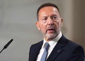 Στη Λάρισα προσκεκλημένος του ΣΘΕΒ ο Γιάννης Στουρνάρας Στη Λάρισα προσκεκλημένος του ΣΘΕΒ ο Γιάννης Στουρνάρας