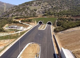 Προγραμματισμός για κλάματα. Στις 6 Απριλίου πάνε τα εγκαίνια στις σήραγγες Τεμπών Προγραμματισμός για κλάματα. Στις 6 Απριλίου πάνε τα εγκαίνια στις σήραγγες Τεμπών