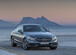 700 Mercedes τον Δεκέμβριο 2016