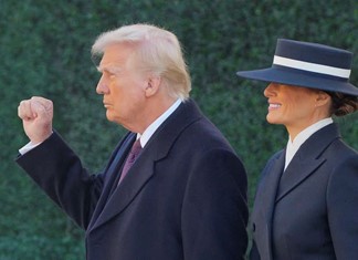 Οι δασμοί Τράμπ προκαλούν δονήσεις στις αγορές Οι δασμοί Τράμπ προκαλούν δονήσεις στις αγορές