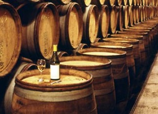 Ξανά πρόεδρος των μικροοινοποιών ο θεσσαλός Θάνος Ντούγκος Ξανά πρόεδρος των μικροοινοποιών ο θεσσαλός Θάνος Ντούγκος