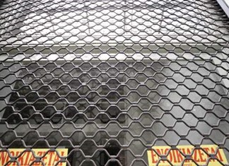 Επιχειρήσεις: Μία ανοίγει, δύο κλείνουν στη Λάρισα Επιχειρήσεις: Μία ανοίγει, δύο κλείνουν στη Λάρισα