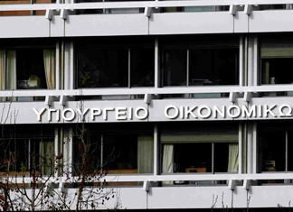 "Υπερόπλο" για ακόμα περισσότερες κατασχέσεις φέρνει η ΑΑΔΕ "Υπερόπλο" για ακόμα περισσότερες κατασχέσεις φέρνει η ΑΑΔΕ