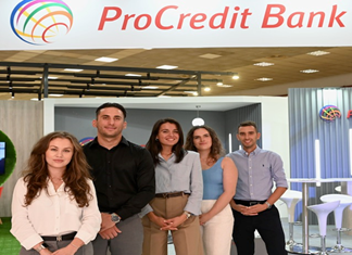 Πλήθος επισκεπτών στο περίπτερο της ProCredit Bank στην 88η ΔΕΘ Πλήθος επισκεπτών στο περίπτερο της ProCredit Bank στην 88η ΔΕΘ
