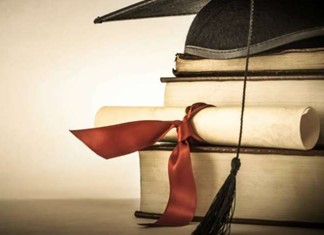 Με πρόεδρο τον Ζερεφό ξεκινά το Ελληνικό Ίδρυμα για την Έρευνα και την Καινοτομία Με πρόεδρο τον Ζερεφό ξεκινά το Ελληνικό Ίδρυμα για την Έρευνα και την Καινοτομία