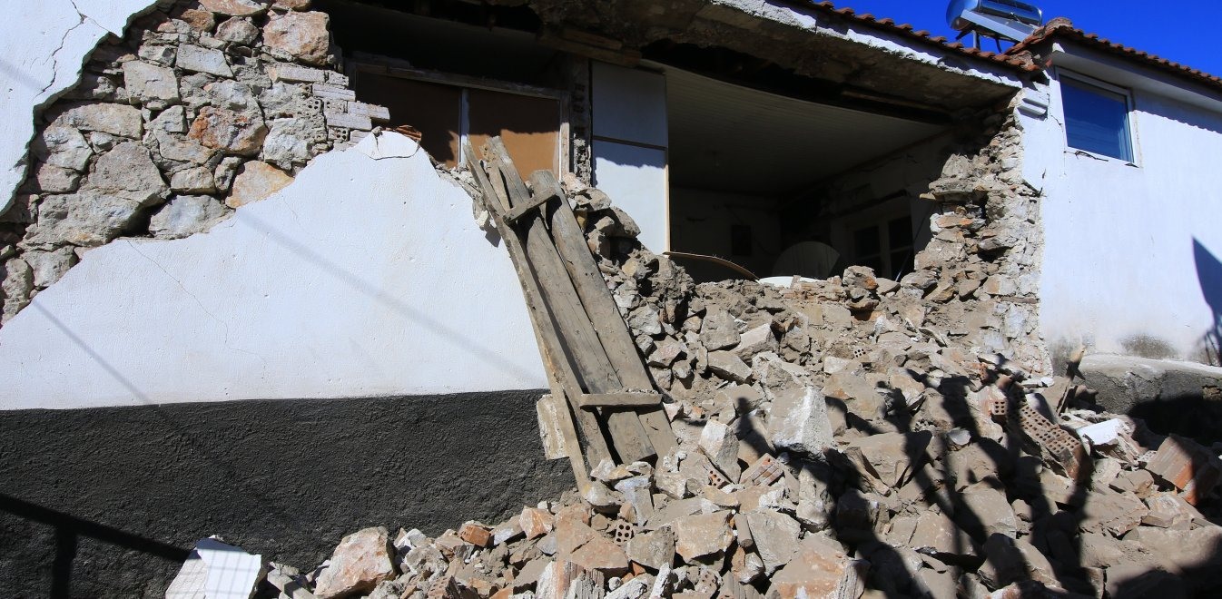 Έρχονται οικίσκοι για διαμονή των σεισμόπληκτων