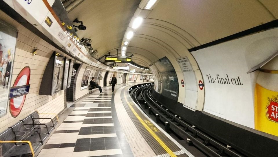 Στο μετρό του Λονδίνου θα διαφημιστεί η Σκιάθος
