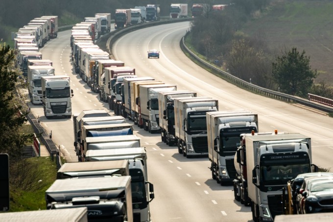 Τριγμοί στην εφοδιαστική αλυσίδα λόγω κορονοϊού