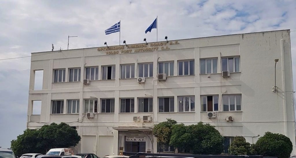 Στα δικαστήρια για τέλη 7 εκ. ΟΛΒ και Δήμος Βόλου