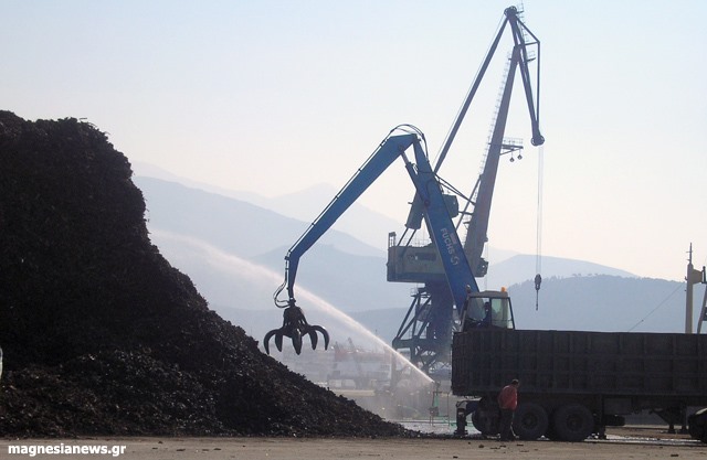 Βόλος: Δυο καράβια την ημέρα με σκραπ για την Χαλυβουργία